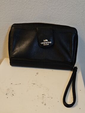 Coach Black Pebbled Leather Zip Wristlet